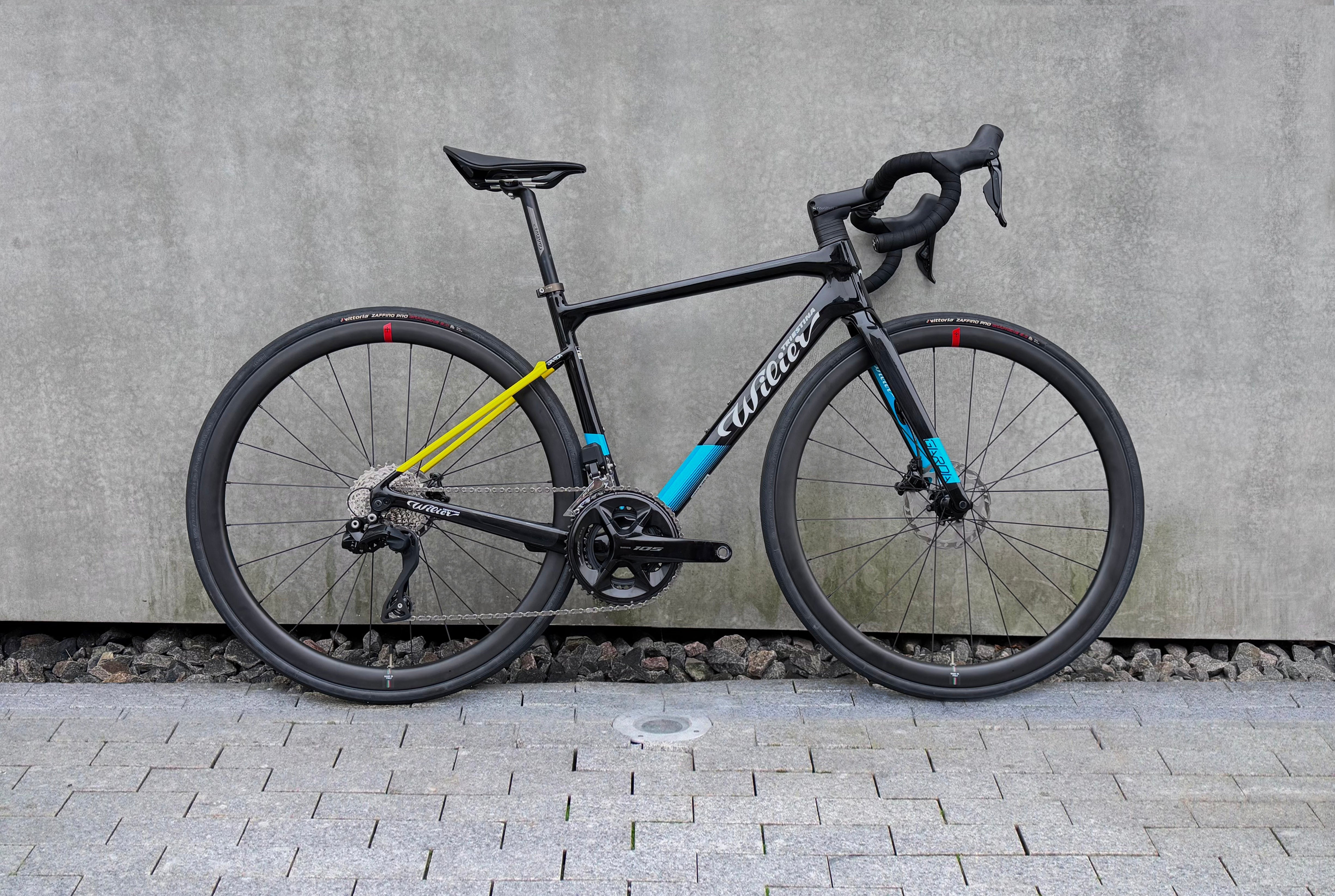 Wilier Garda 105 Di2 / Astana