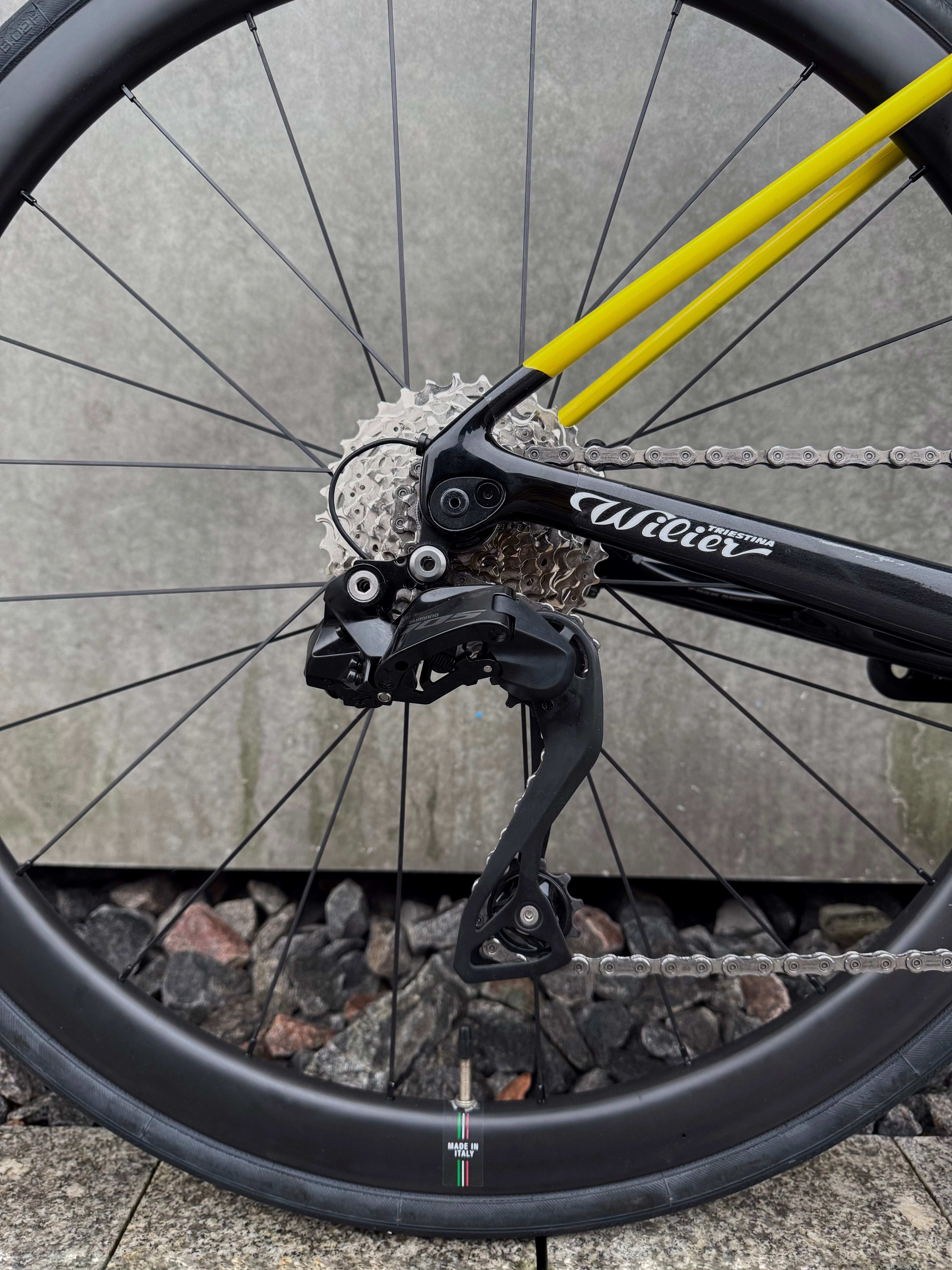 Wilier Garda 105 Di2 / Astana