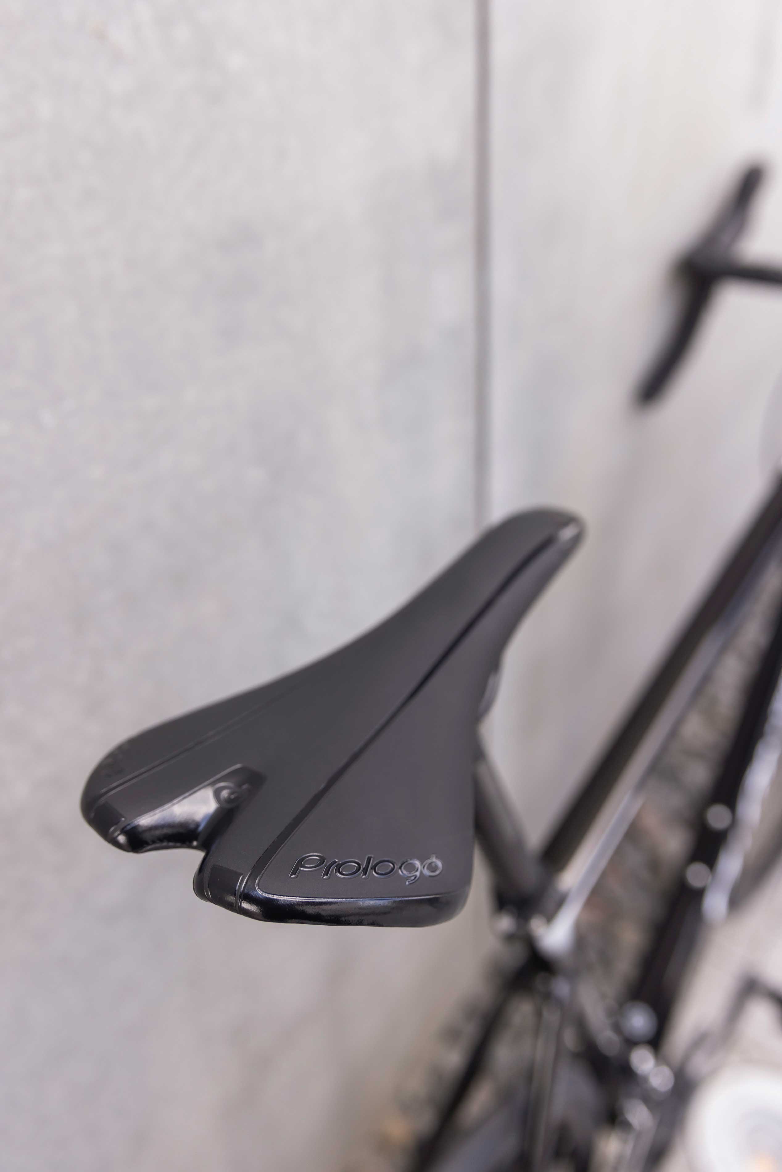 Wilier GTR Team 105 / Black White