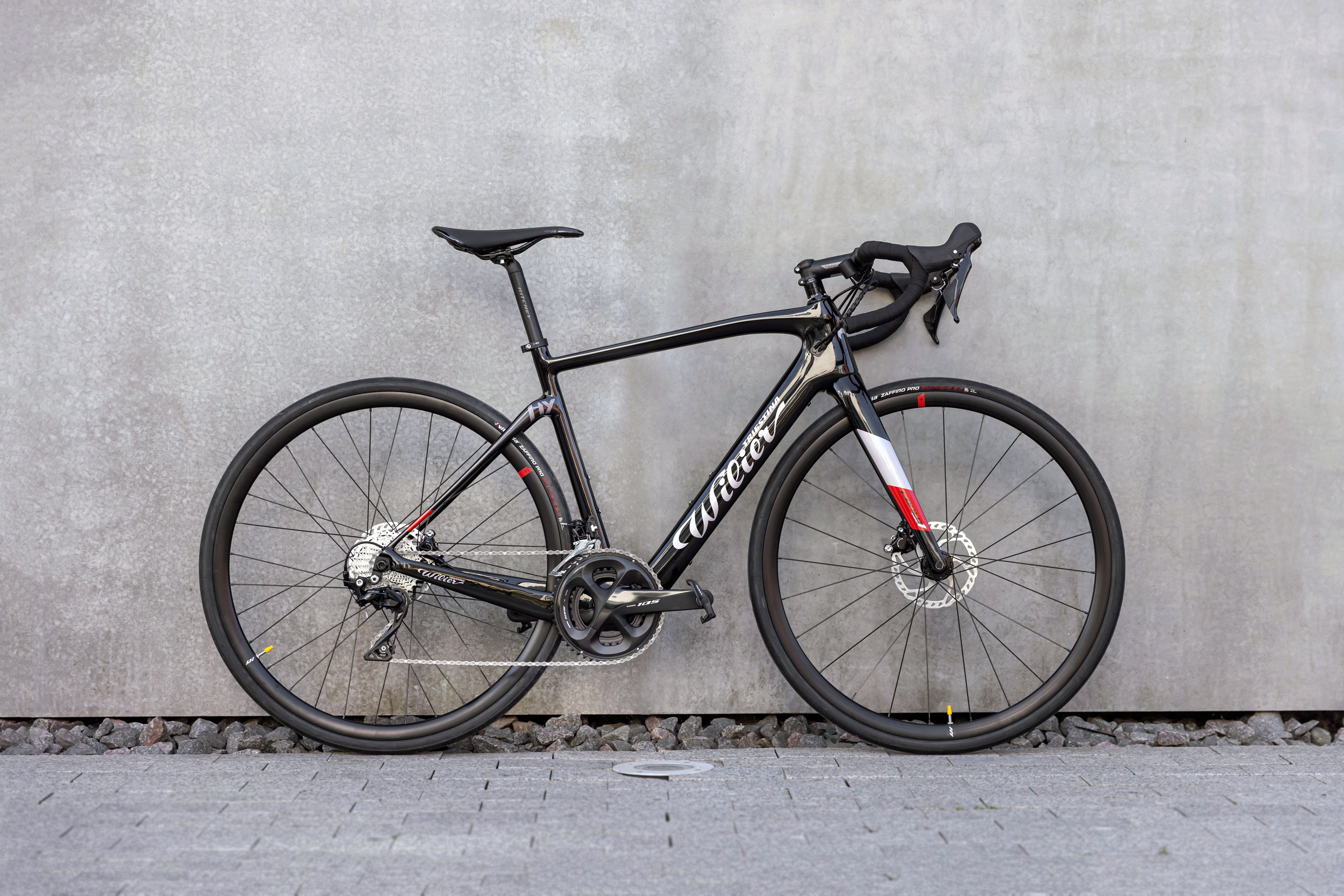 Wilier Cento1 Hybrid 105 / Black Grey Red