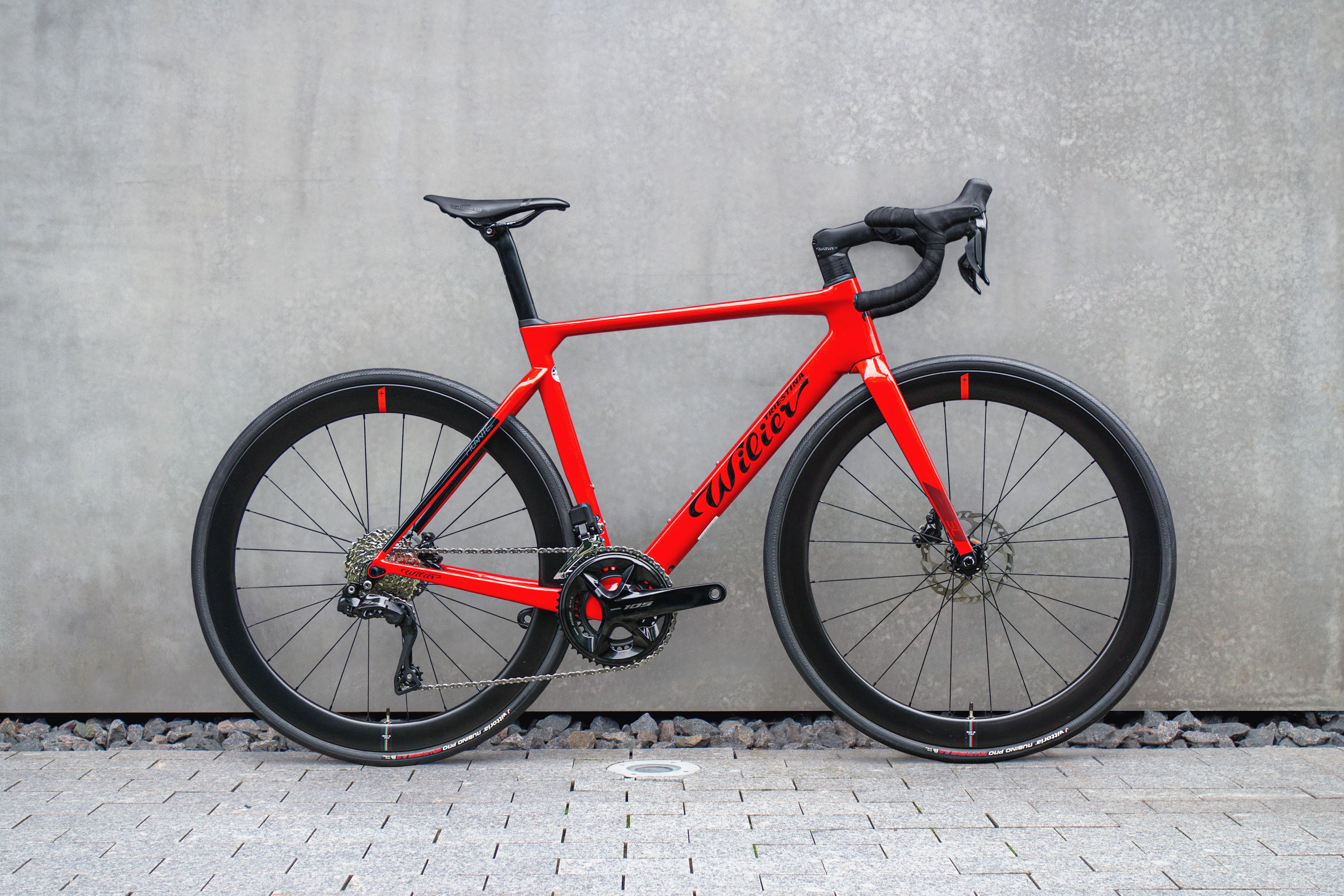 Wilier Filante SL 105 / Red